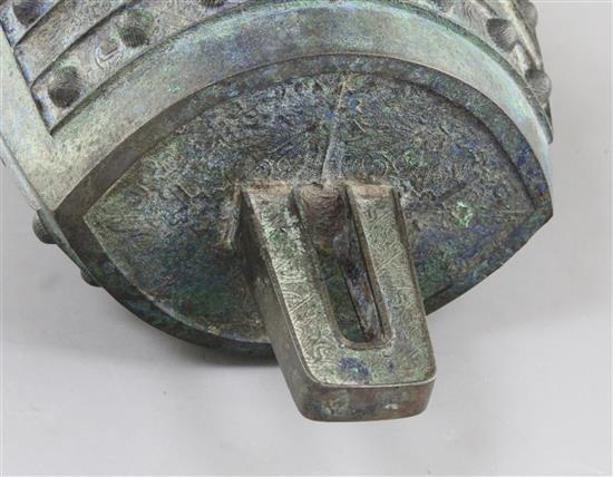 A Chinese archaic bronze bell, Niu Zhong, Eastern Zhou dynasty/Spring & Autumn period, 8th-5th century B.C., 29cm high